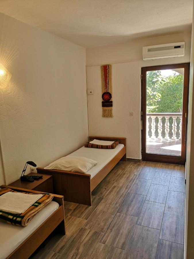 Apartments Mint Povljana - 50M From Sandy Beach Exterior foto