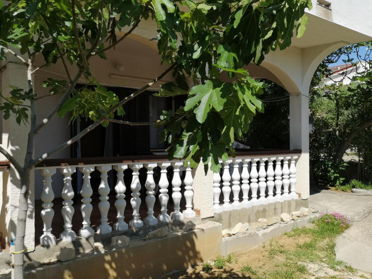 Apartments Mint Povljana - 50M From Sandy Beach Exterior foto